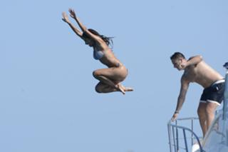 Nicole Scherzinger feet photo thumbnail