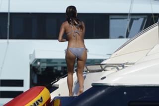 Nicole Scherzinger feet photo thumbnail