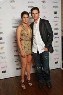 Nikki Reed feet photo thumbnail