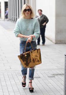 Fearne Cotton feet photo thumbnail
