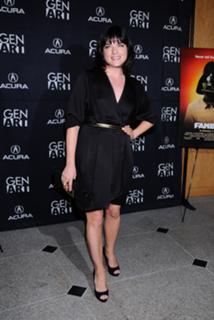 Selma Blair feet photo thumbnail