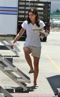Selma Blair feet photo thumbnail