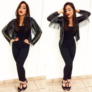 Anitta feet photo thumbnail