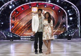 Parineeti Chopra feet photo thumbnail