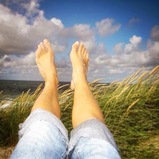 Nova Meierhenrich feet photo thumbnail