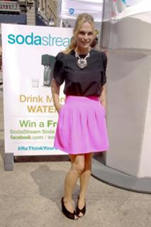 Molly Sims feet photo thumbnail