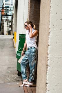 Katie Cassidy feet photo thumbnail