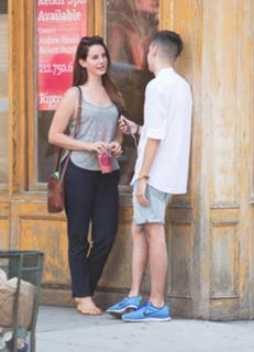 Lana Del Rey feet photo thumbnail