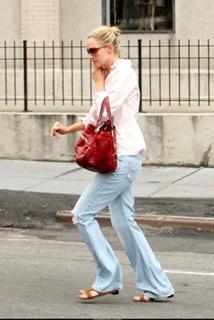 Uma Thurman feet photo thumbnail