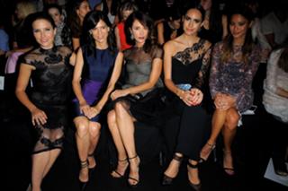 Abigail Spencer feet photo thumbnail