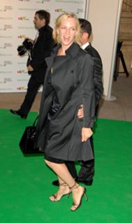 Uma Thurman feet photo thumbnail