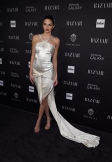 Kendall Jenner feet photo thumbnail