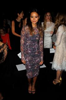Jamie Chung feet photo thumbnail