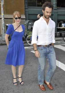 Jessica Chastain feet photo thumbnail