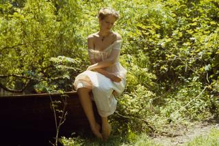 Uma Thurman feet photo thumbnail