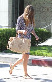 Hilary Swank feet photo thumbnail