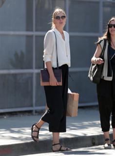 Maria Sharapova feet photo thumbnail