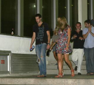 Bar Refaeli feet photo thumbnail