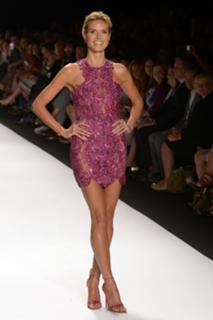 Heidi Klum feet photo thumbnail