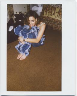 Aubrey Plaza feet photo thumbnail