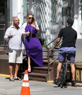 Mariah Carey feet photo thumbnail
