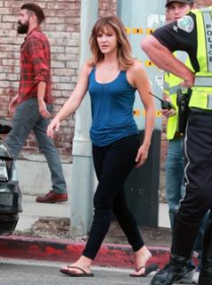 Katharine McPhee feet photo thumbnail