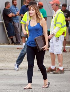 Katharine McPhee feet photo thumbnail