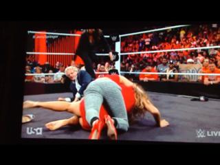Nikki Garcia feet photo thumbnail