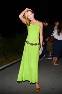 Karlie Kloss feet photo thumbnail