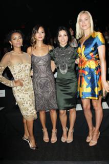 Jamie Chung feet photo thumbnail