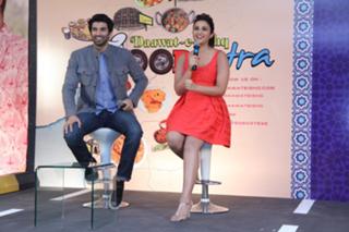 Parineeti Chopra feet photo thumbnail
