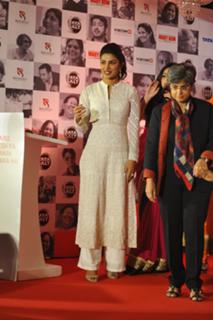 Priyanka Chopra Jonas feet photo thumbnail