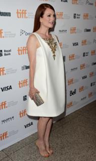 Julianne Moore feet photo thumbnail