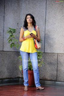 Kajal Aggarwal feet photo thumbnail