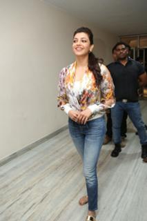 Kajal Aggarwal feet photo thumbnail