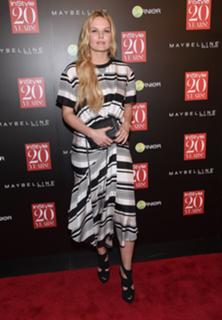 Jennifer Morrison feet photo thumbnail