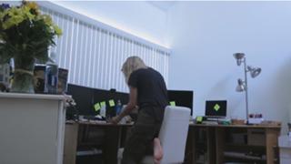 Justine Ezarik feet photo thumbnail