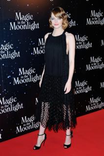 Emma Stone feet photo thumbnail