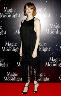 Emma Stone feet photo thumbnail