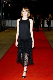 Emma Stone feet photo thumbnail