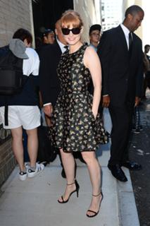 Jessica Chastain feet photo thumbnail