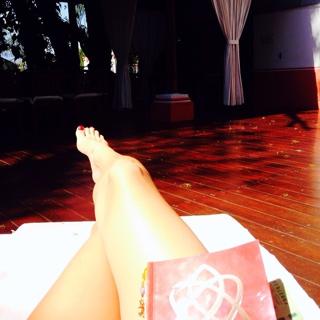Cynthia Rodríguez feet photo thumbnail