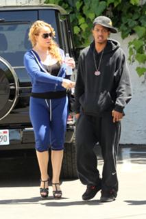 Mariah Carey feet photo thumbnail