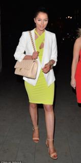 Helen Flanagan feet photo thumbnail