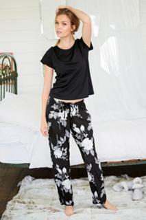 Josephine Skriver feet photo thumbnail