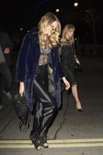Cara Delevingne feet photo thumbnail