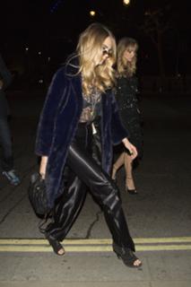Cara Delevingne feet photo thumbnail
