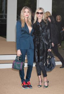 Kate Moss feet photo thumbnail
