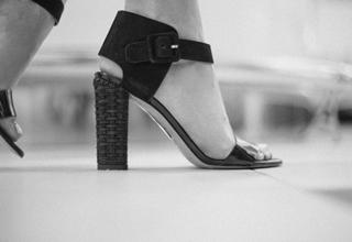Blanca Suárez feet photo thumbnail