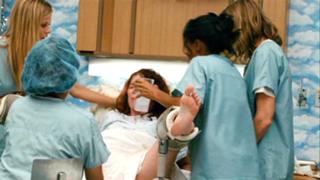 Debra Messing feet photo thumbnail